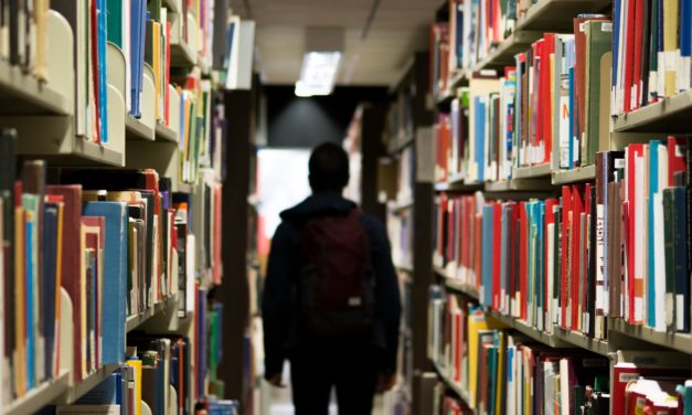 Etudiants étrangers : Non à la hausse des droits d’inscription à l’université !